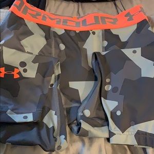 Under armor size medium